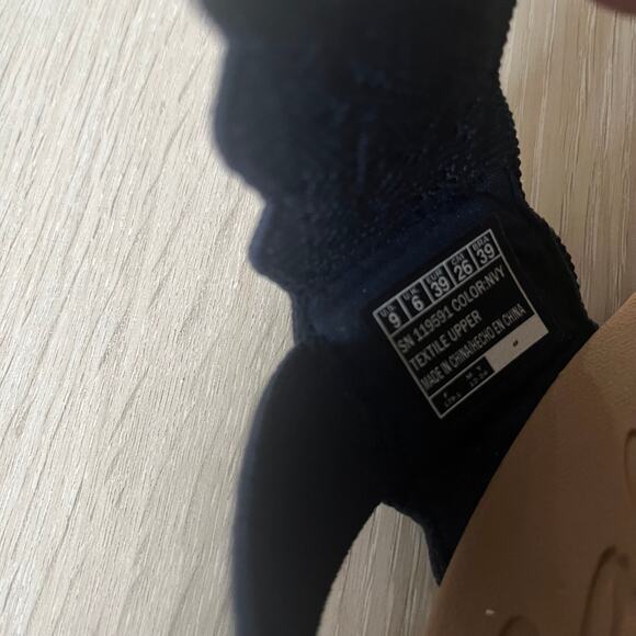 Skechers 'Beverlee' Women's 9 Wedge Comfort Sandal Navy Blue Crochet Strap - Picture 8 of 9